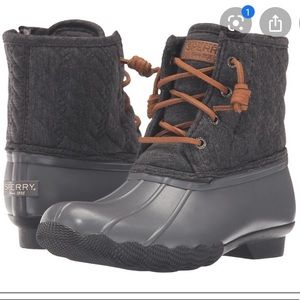 Grey Quilted Sperry Saltwater Duck Boots size 8